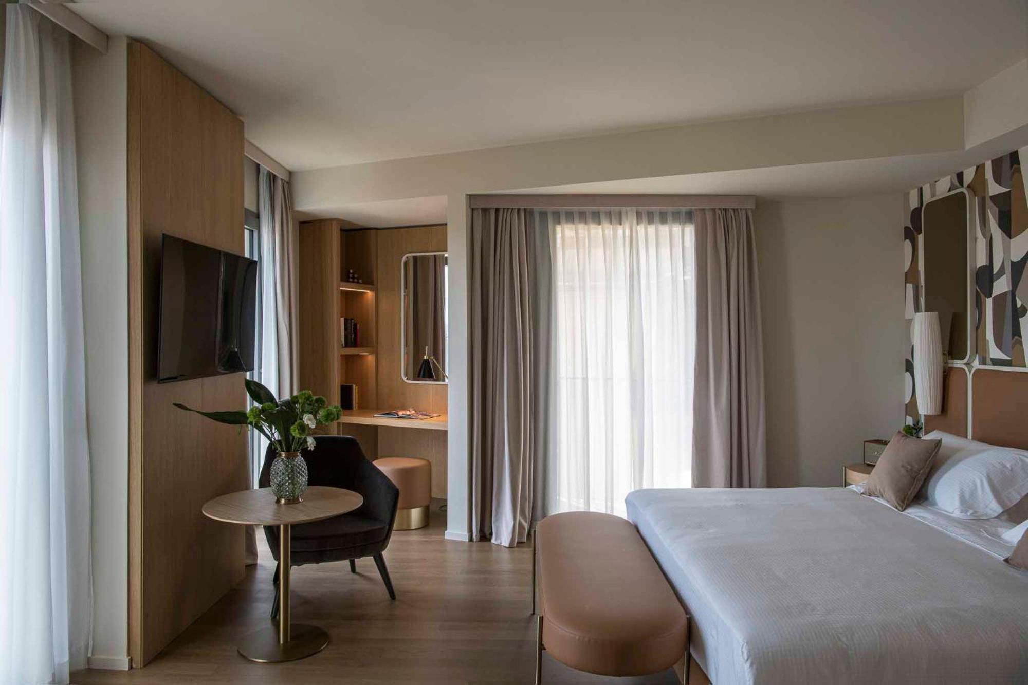 Columbus Urban Resort Firenze Kültér fotó Deluxe room