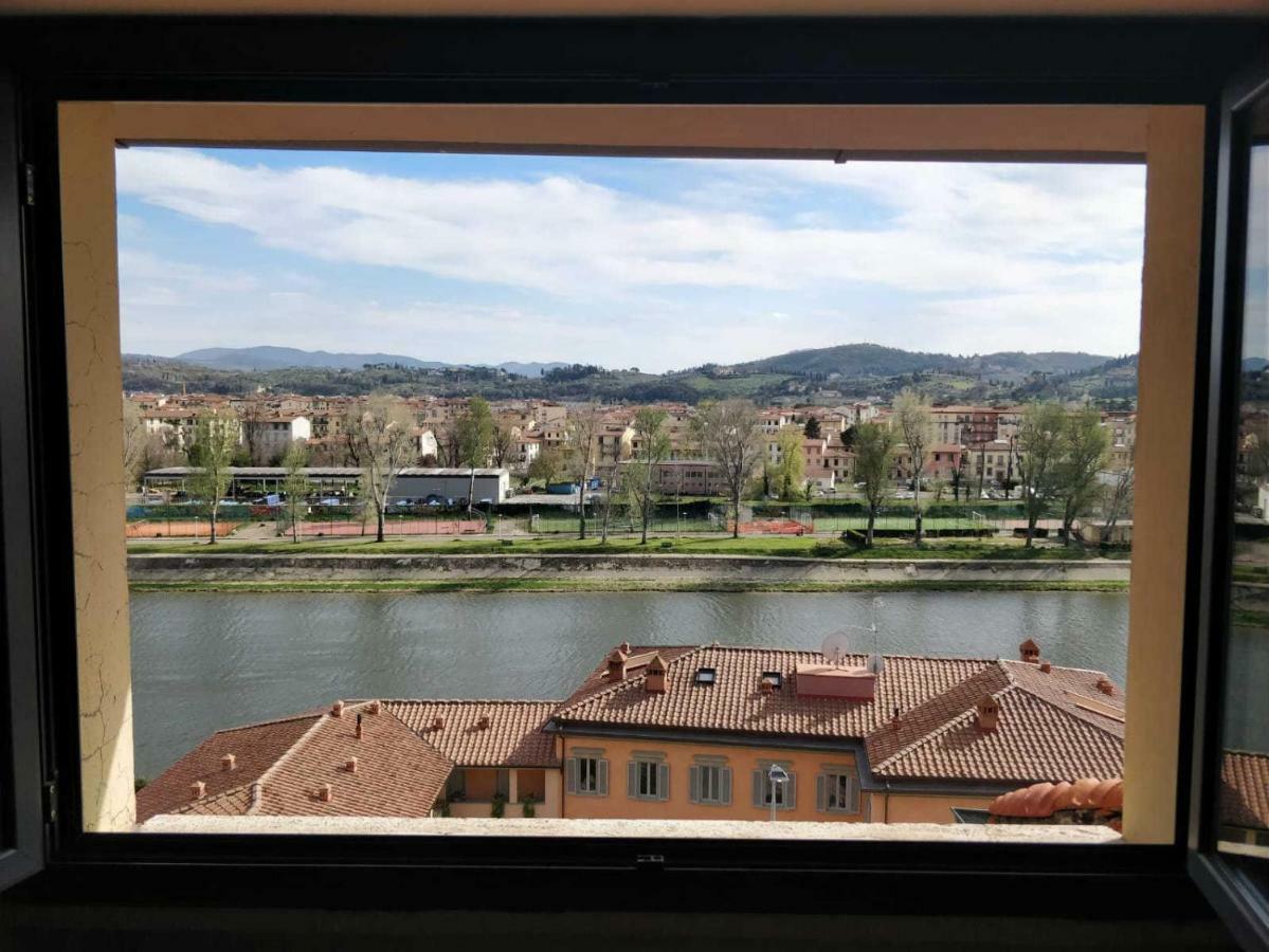 Columbus Urban Resort Firenze Kültér fotó View of the Arno from the Campanile di San Marco